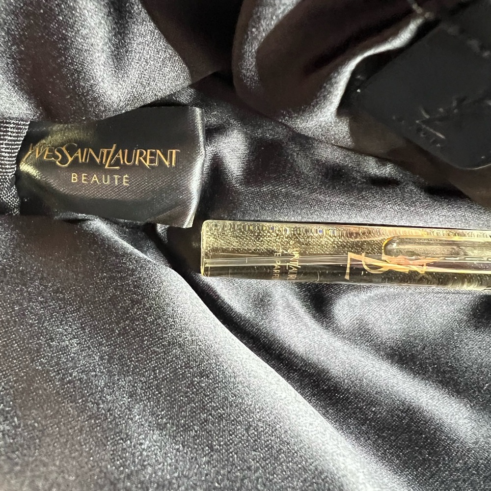 YSL♥️Original 3 Pc Set, Eau de Parfume, Necessaire Bag And Storage Box - Picture 7 of 16